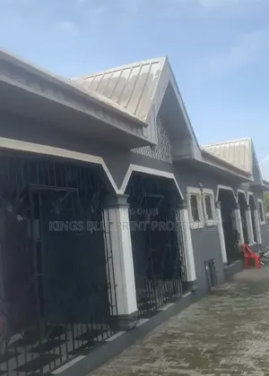 2bdrm Bungalow in Okuokoko, Warri for sale