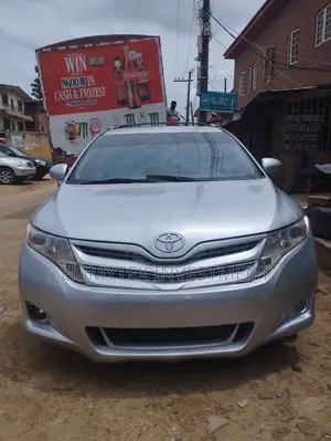 Toyota Venza 2010 Silver