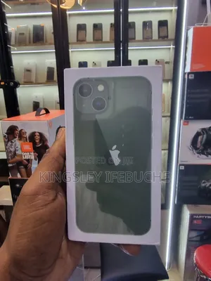 New Apple iPhone 13 128 GB Green