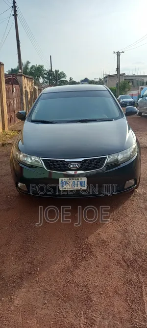 Kia Cerato 2012 Black