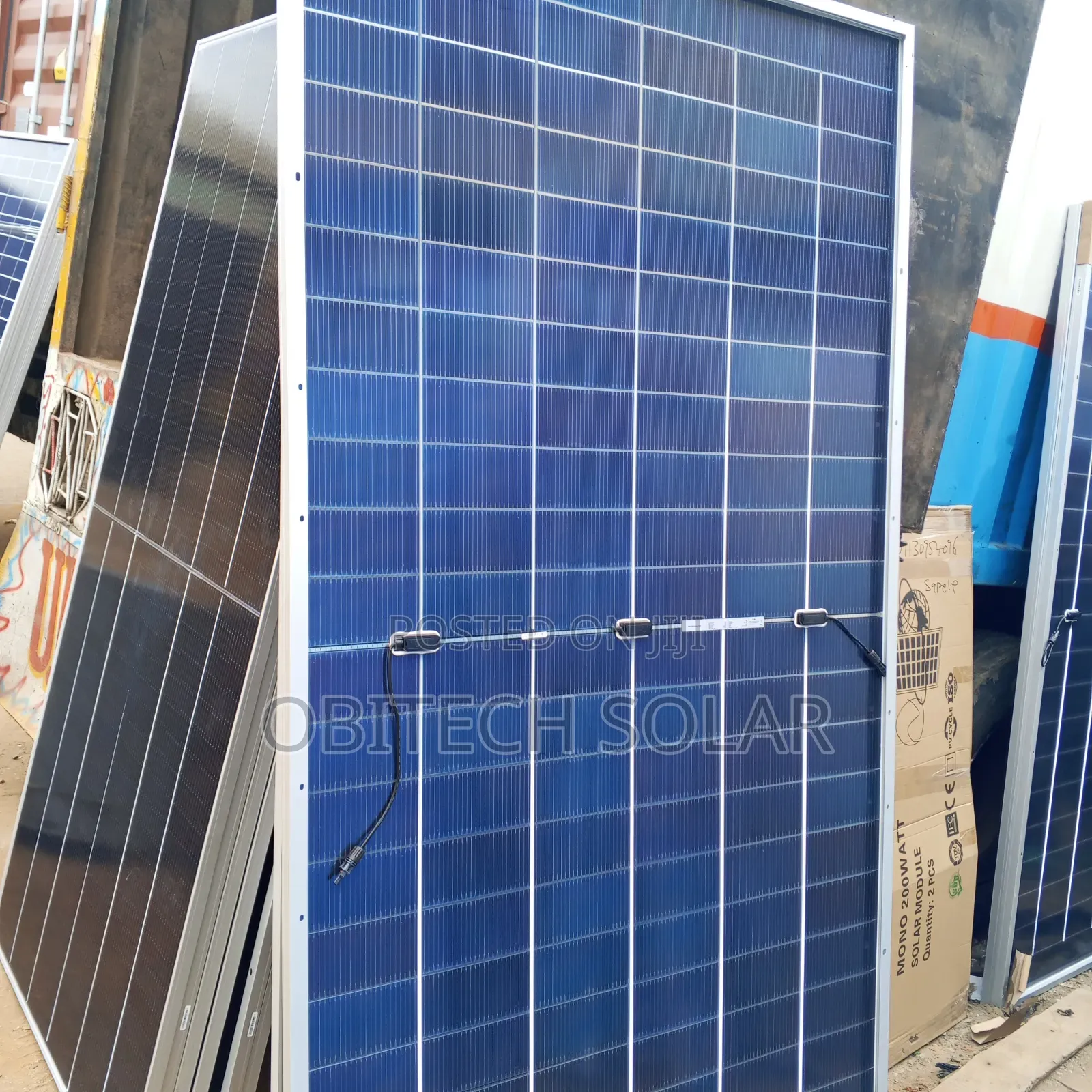 730watts Jinko 156 Cell Solar Panel