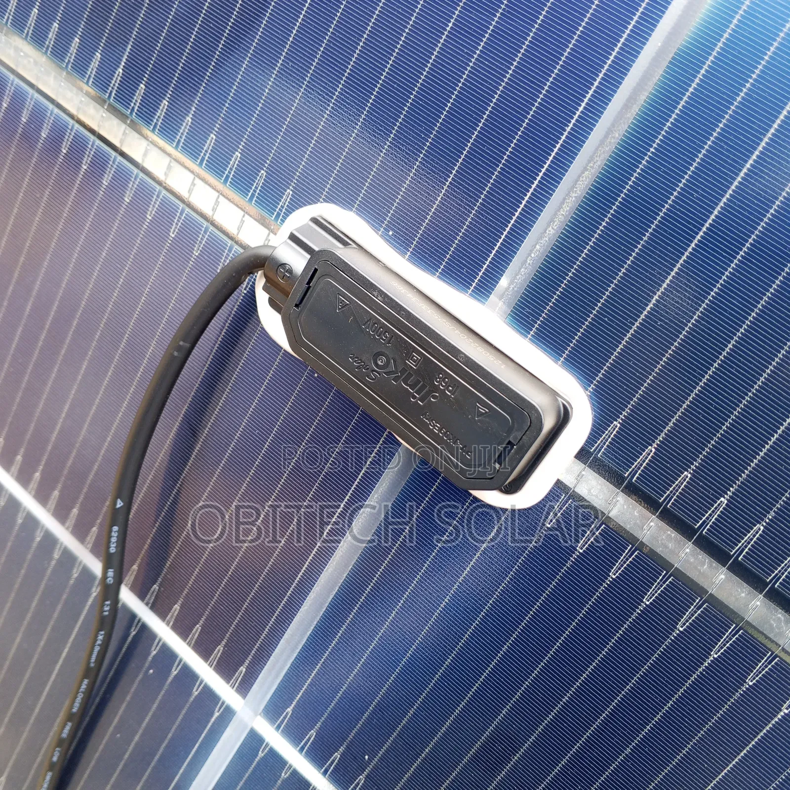 730watts Jinko 156 Cell Solar Panel