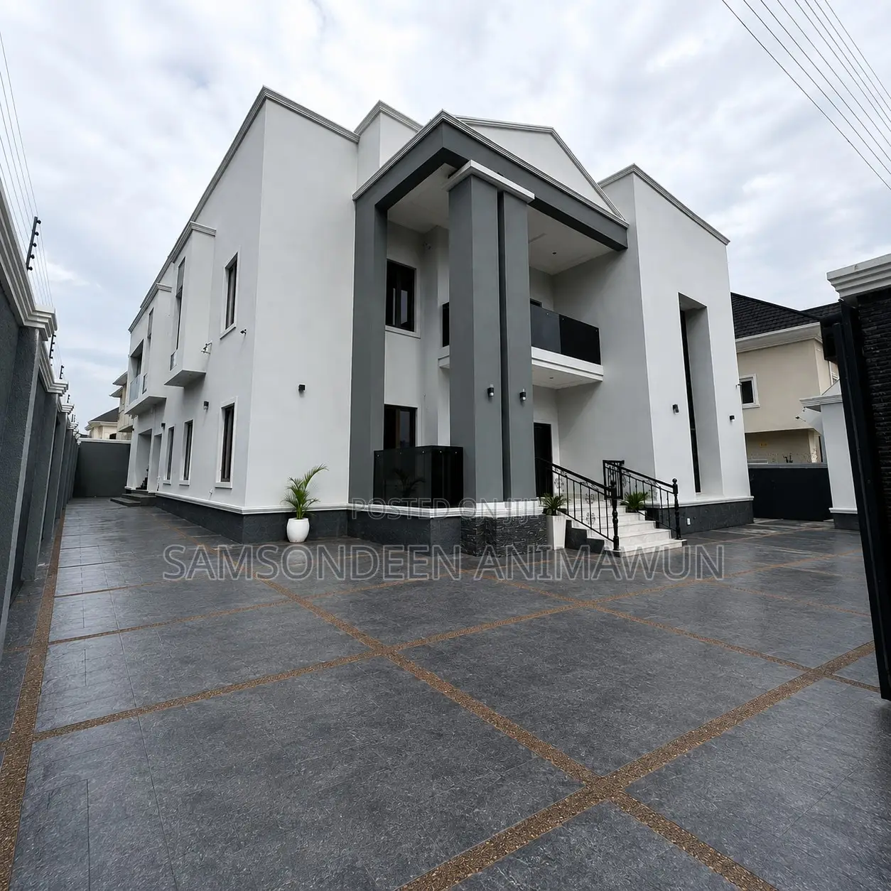 Luxury Estate Compound Grass Design