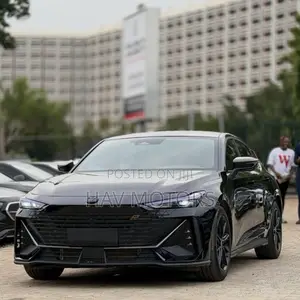 Changan UNI-V 1.5 Hybrid FWD 2023 Black