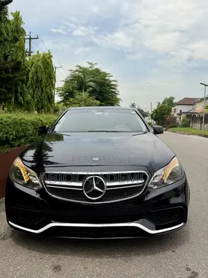 Mercedes-Benz E350 Base 4Matic Sedan AWD (3.5L 6cyl 7A) 2011 Black