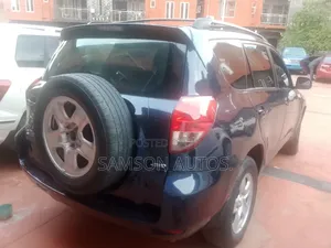 Toyota RAV4 2008 Blue