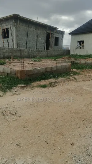 Land and Two Bedrooms Foundation for Dale