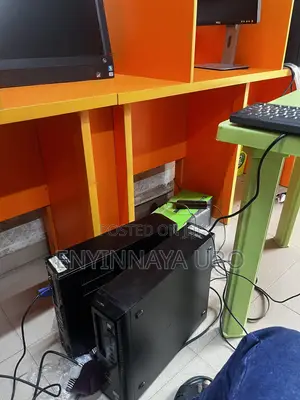 Desktop Computer Dell Vostro Mini 4GB Intel Core 2 Duo HDD 500GB