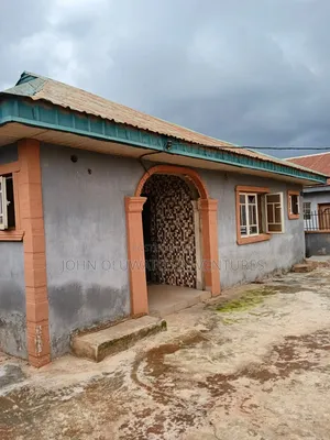 3bdrm Bungalow in Idiape, Akobo for rent