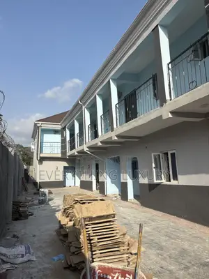 1bdrm Block of Flats in Ushafa for rent