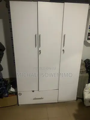 Clean Wardrobe