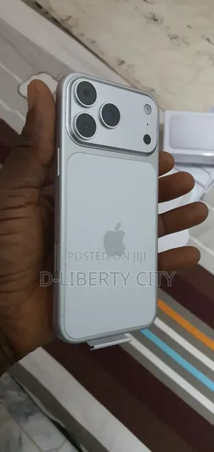 New Apple iPhone 17 Pro Max 1 TB Gray