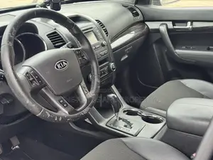 Kia Sorento 2012 Green