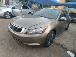 Honda Accord 2010 Gold