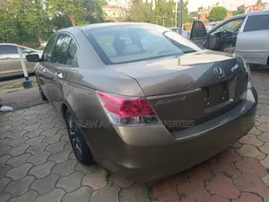 Honda Accord 2010 Gold