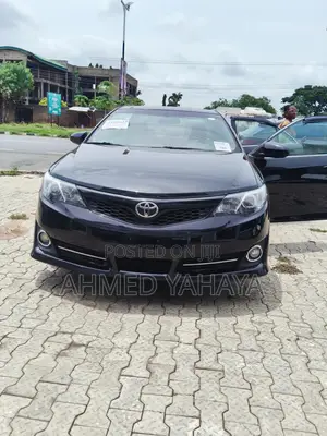 Toyota Camry SE 4dr Sedan (2.5L 4cyl 6A) 2013 Black