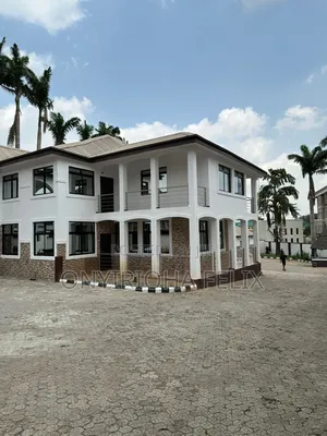 5bdrm Mansion in Maitama for rent