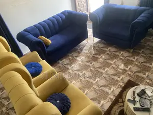 Neatly Used Complete Set of Sofas for Sell