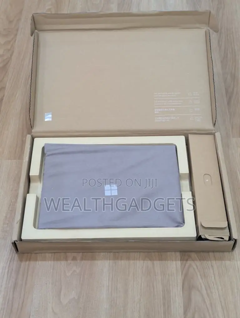 Laptop Microsoft Surface Book 3 32GB Intel Core i7 SSD 512GB