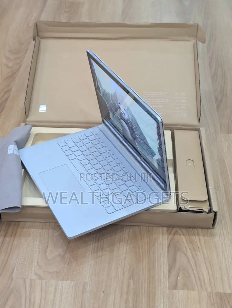 Laptop Microsoft Surface Book 3 32GB Intel Core i7 SSD 512GB