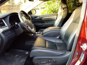Toyota Highlander 2018 Maroon