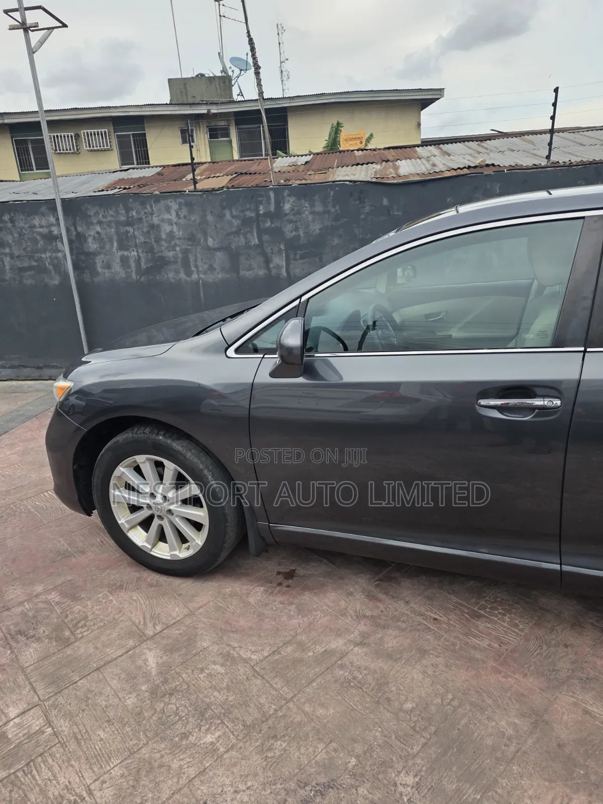 Toyota Venza AWD 2011 Gray