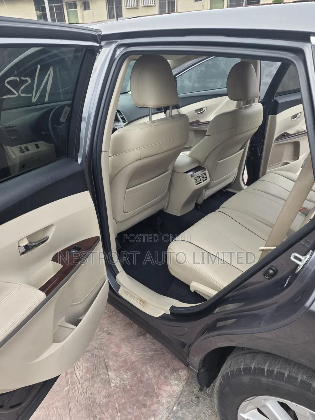Toyota Venza AWD 2011 Gray