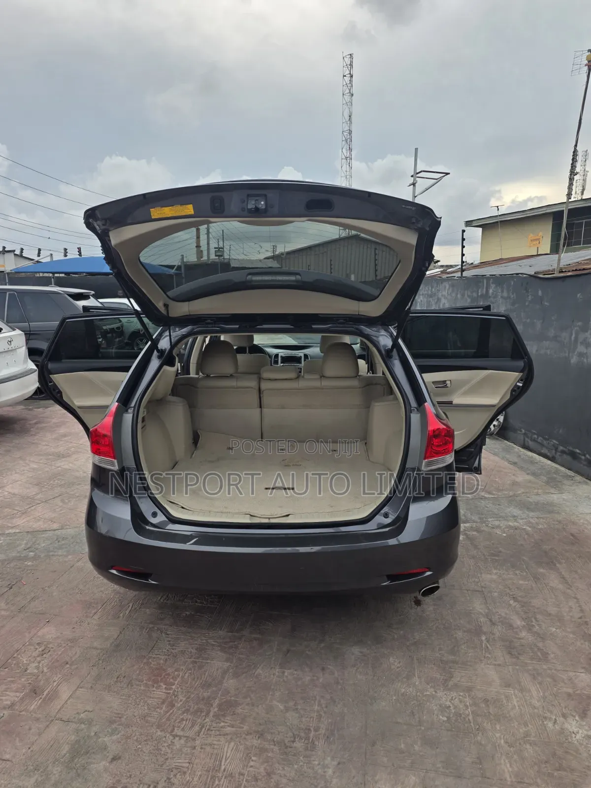 Toyota Venza AWD 2011 Gray