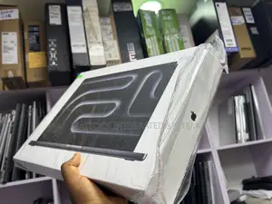 New Laptop Apple MacBook Pro 2024 M4 Pro 48GB Apple M4 Pro SSD 1T