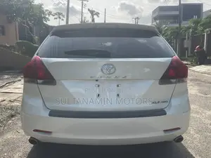 Toyota Venza XLE 4dr Wagon (3.5L 6cyl 6A) 2015 White