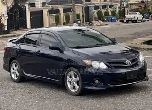 Toyota Corolla 2011 Blue