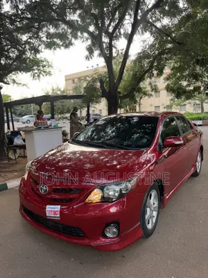 Toyota Corolla S 4dr Sedan (1.8L 4cyl 4A) 2013 Red