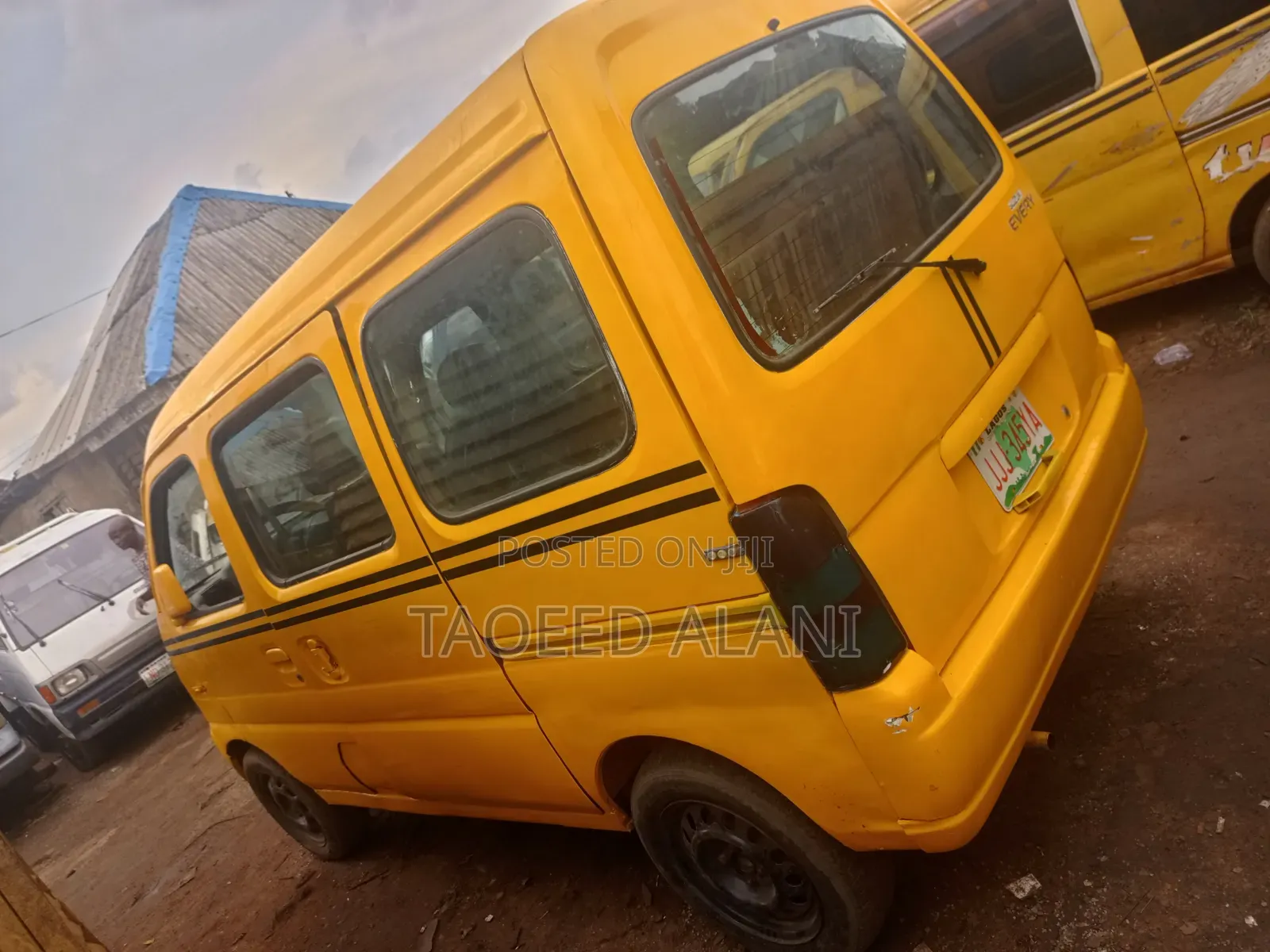 Suzuki Every 2014 Yellow