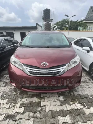 Toyota Sienna LE 8-Passenger 4dr Minivan (3.5L 6cyl 6A) 2015 Red