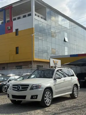 Mercedes-Benz GLK-Class 350 4MATIC 2011 White