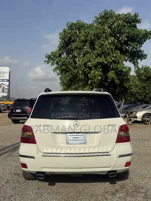 Mercedes-Benz GLK-Class 350 4MATIC 2011 White