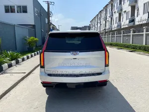 Cadillac Escalade 2022 White