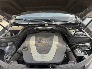 Mercedes-Benz GLK-Class 350 2010 Gray