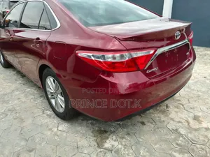 Toyota Camry SE w/Special Edition Pkg (2.5L 4cyl 6A) 2016 Red