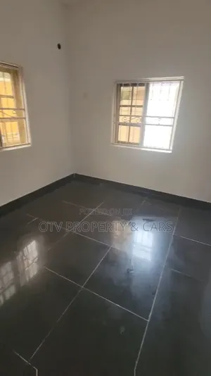 Mini Flat in Lekki Phase 1 for rent