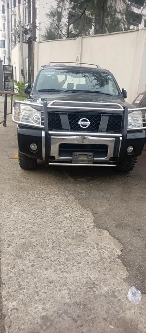 Nissan Pathfinder LE 4x4 2008 Black