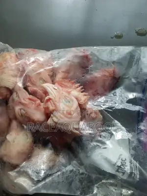 Live Chicken/Frozen