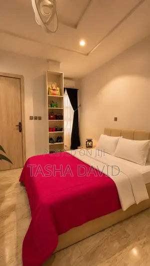 Roommate (Shared Room)
