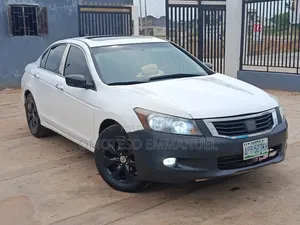 Honda Accord 2010 White