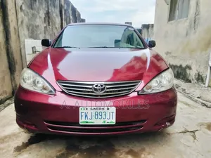 Toyota Camry LE 4dr Sedan (2.4L 4cyl 4A) 2004 Red