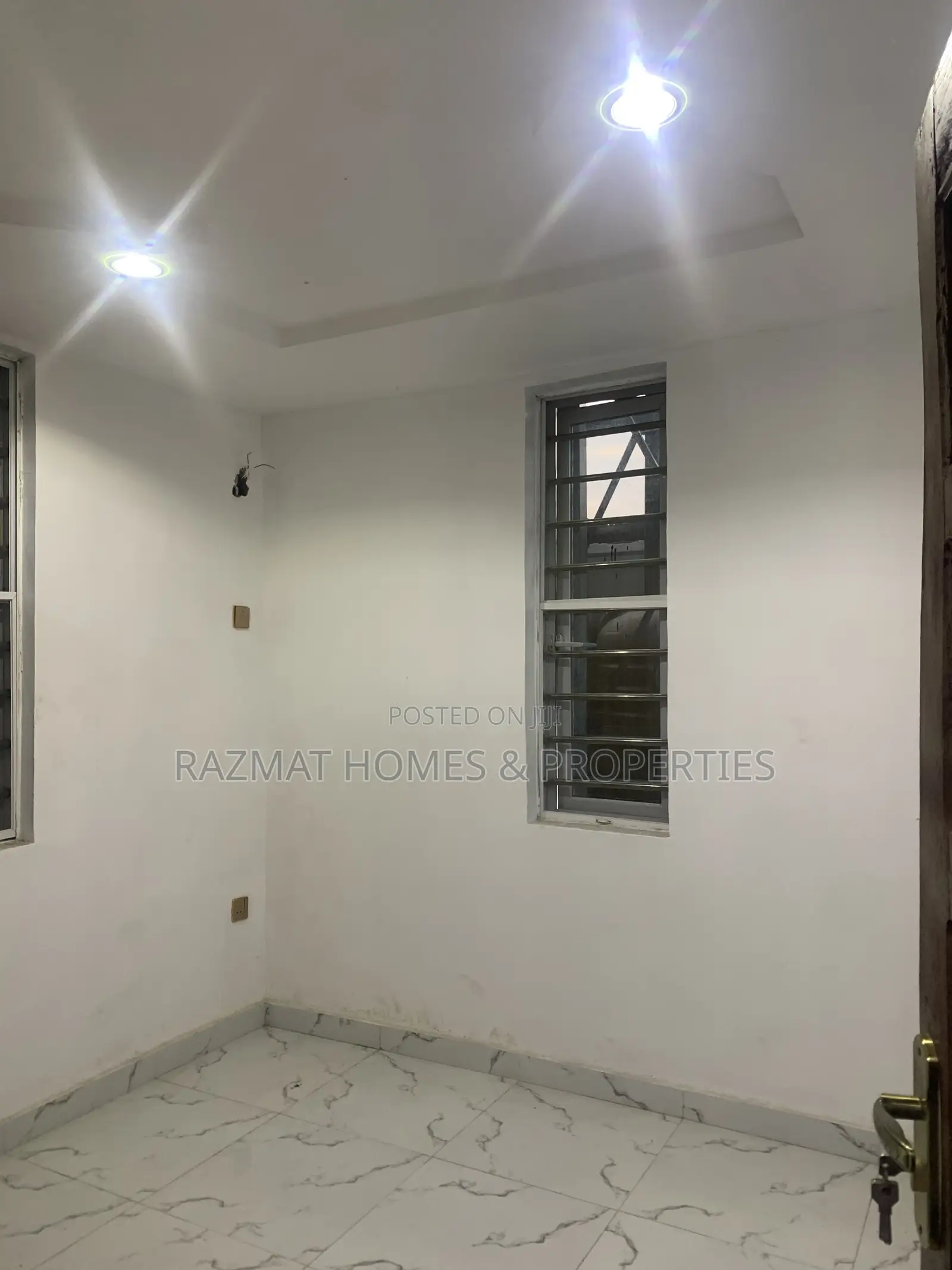 Mini Flat in Itire for rent