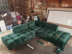 Conner 6 Seaters Sofas
