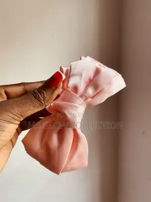 Elegant Bow Hair Clips for Women, Large Plastic Hair Grips
