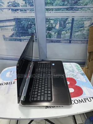Laptop HP Pavilion Dv7 4GB Intel Core i5 HDD 320GB