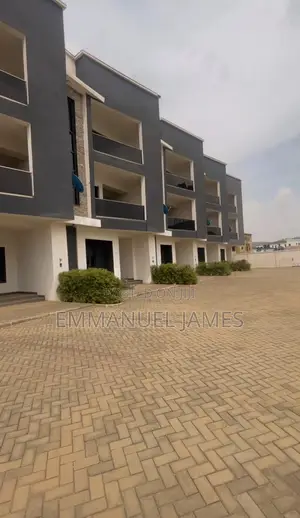 4bdrm Townhouse/Terrace in Life Camp for sale